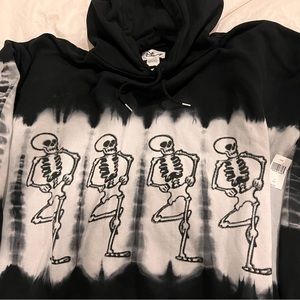 🖤💀 Disney Parks Exclusive ‘Skeleton Dance’ adult crop hoodie 🖤 💀